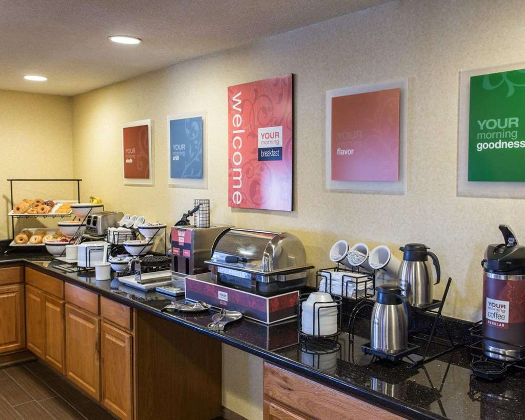 Quality Inn I-25 Pueblo Restaurace fotografie